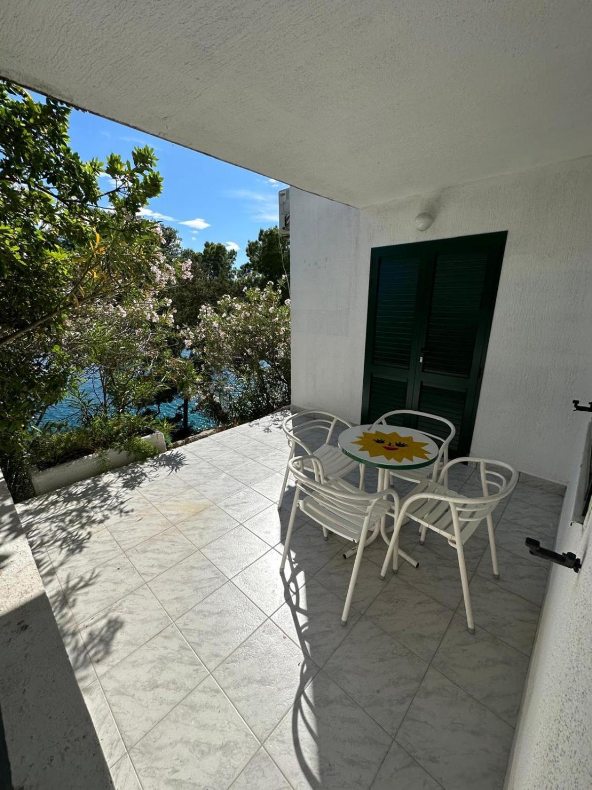 Povlja Bungalows Luaran gambar